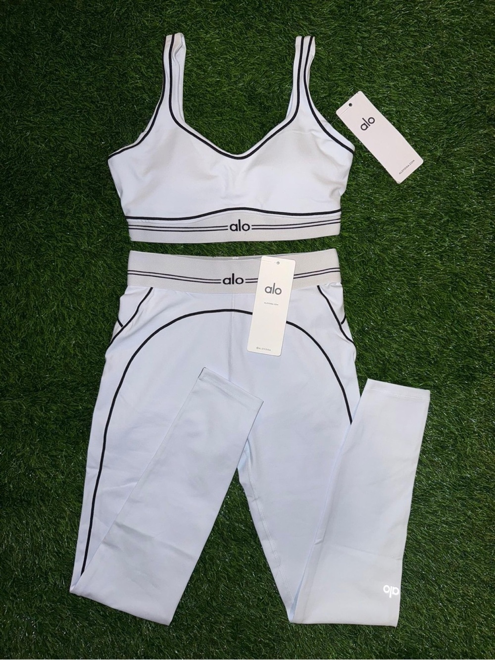 ALO Yoga White Sports Bra & Leggings Set with Black Trim